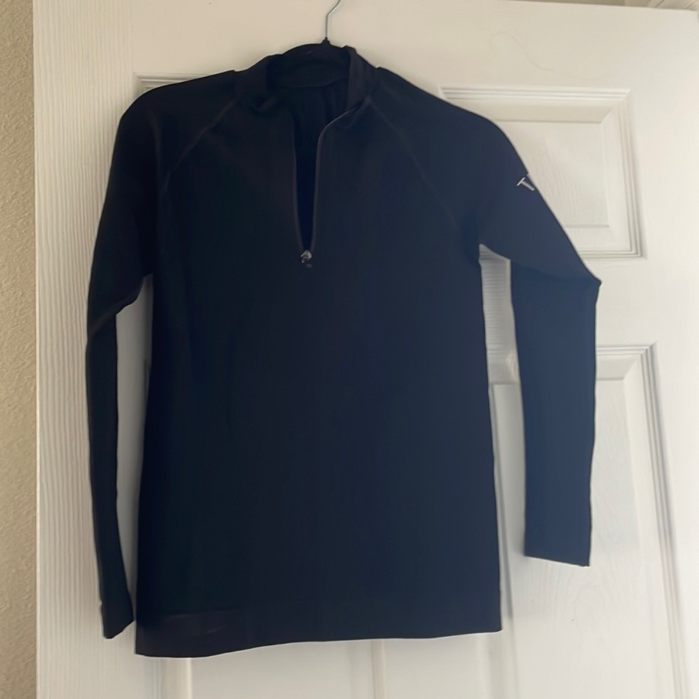 Women’s Black Long-Sleeve Zip Mock Neck Top